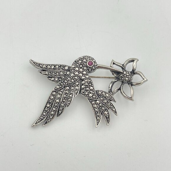 Vintage AVON Hummingbird & Flower Marcasite Brooch Pin w/ Pink Eye - Picture 1 of 10